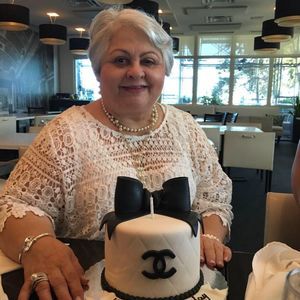 Meet your Posher, Mirta s.